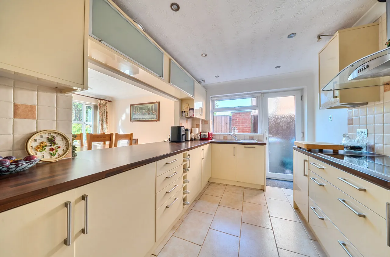 Velmead Road, Fleet, Hampshire, GU52 7LZ, photo 4