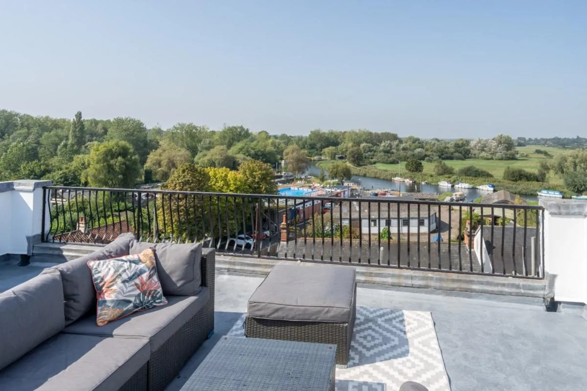 Cliff Cottages, Beccles, photo 29