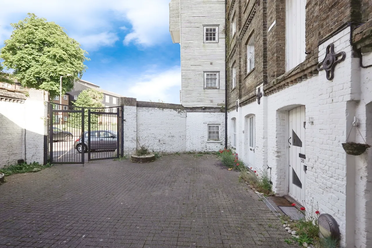 London Road, Dover, Kent, CT17, photo 16