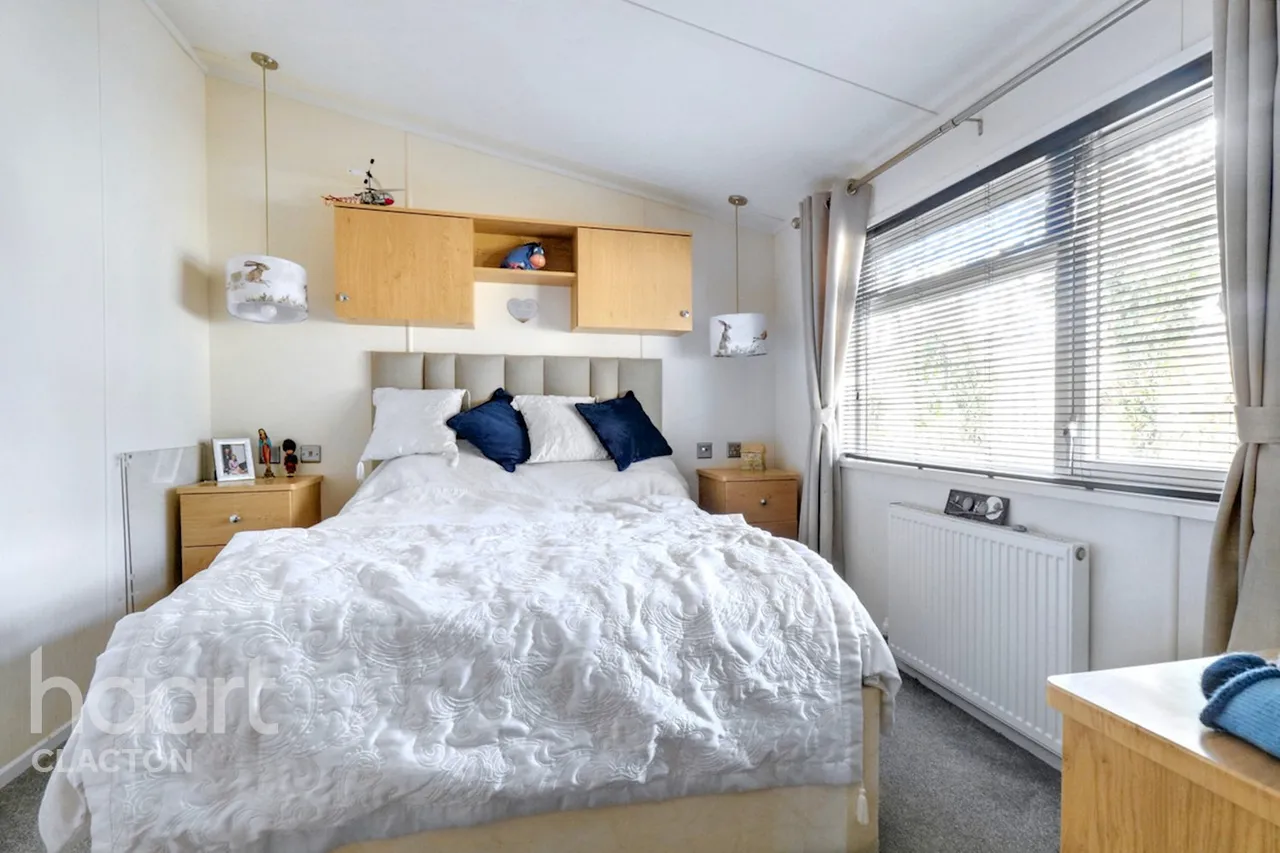 Clacton Road, Clacton-On-Sea, CO16, photo 10