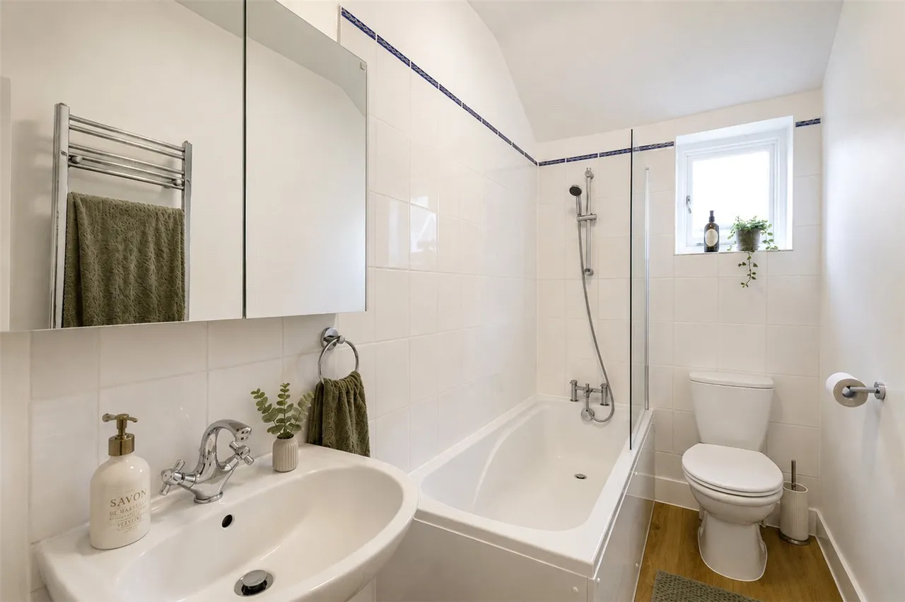 Aristotle Road, London, SW4, photo 6
