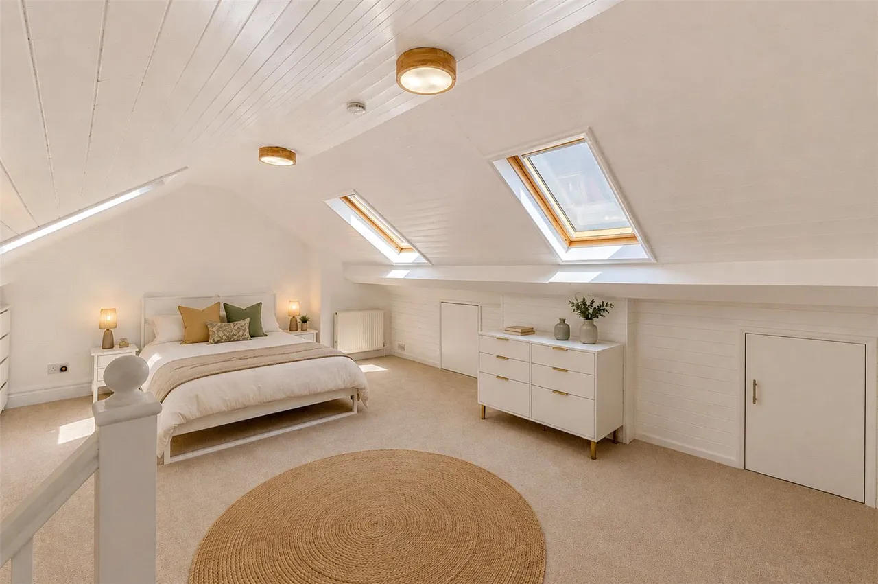 Aristotle Road, London, SW4, photo 4
