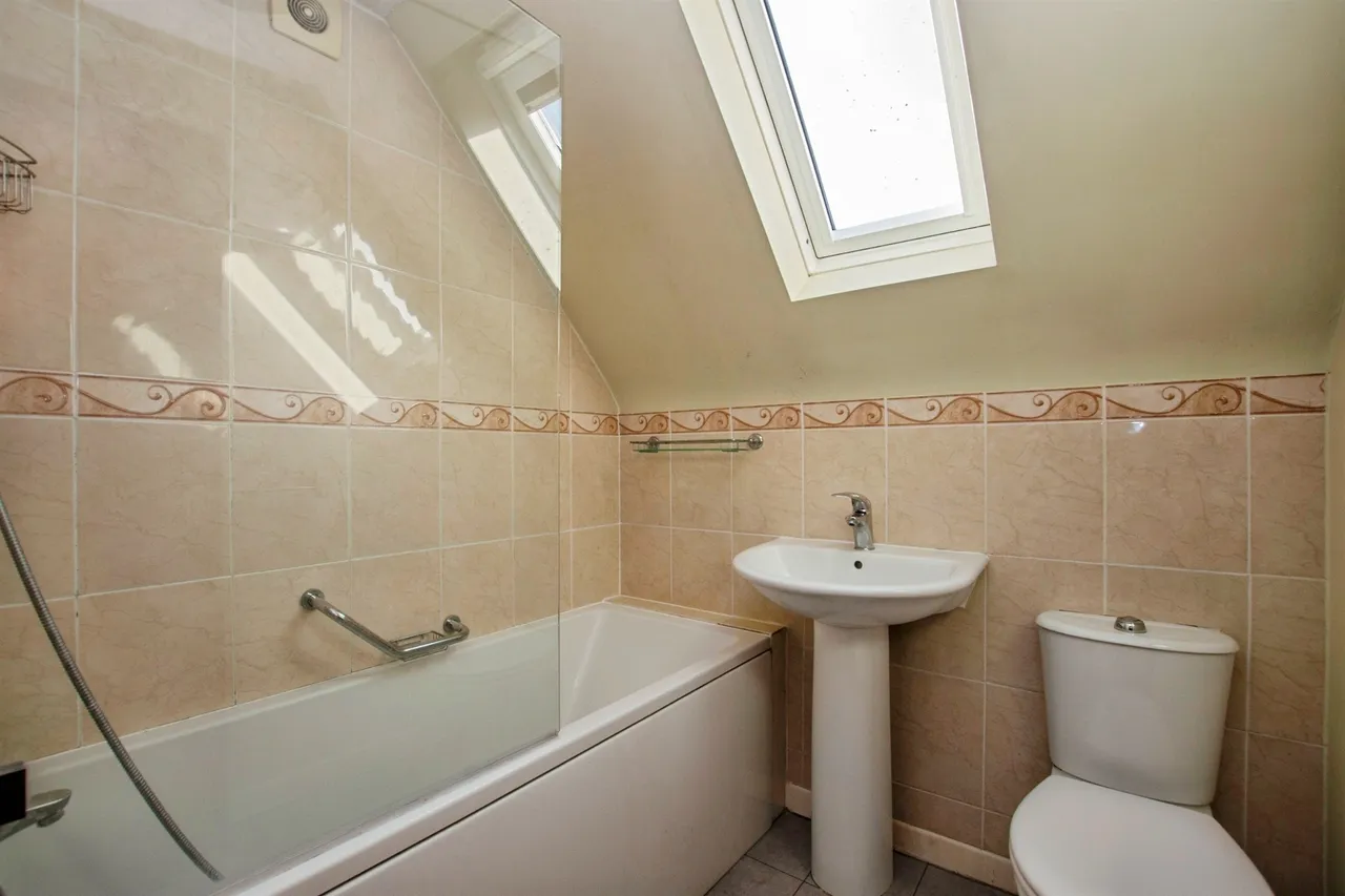 Field View, Enford, SN9, photo 12