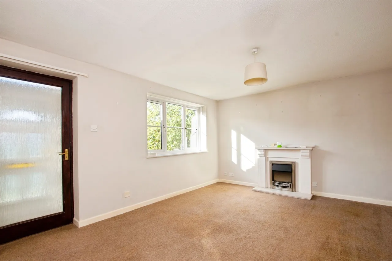 Field View, Enford, SN9, photo 3