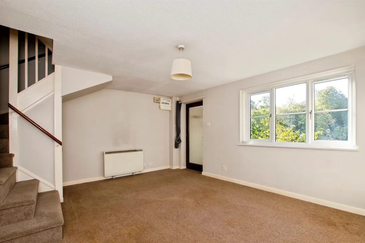 Field View, Enford, SN9, photo 4