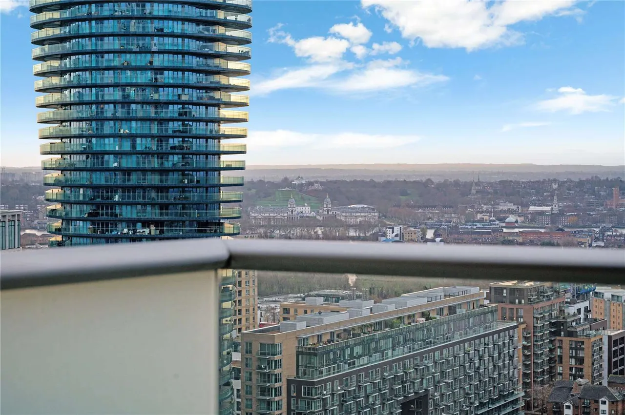 Pan Peninsula Square, Canary Wharf, E14, photo 7