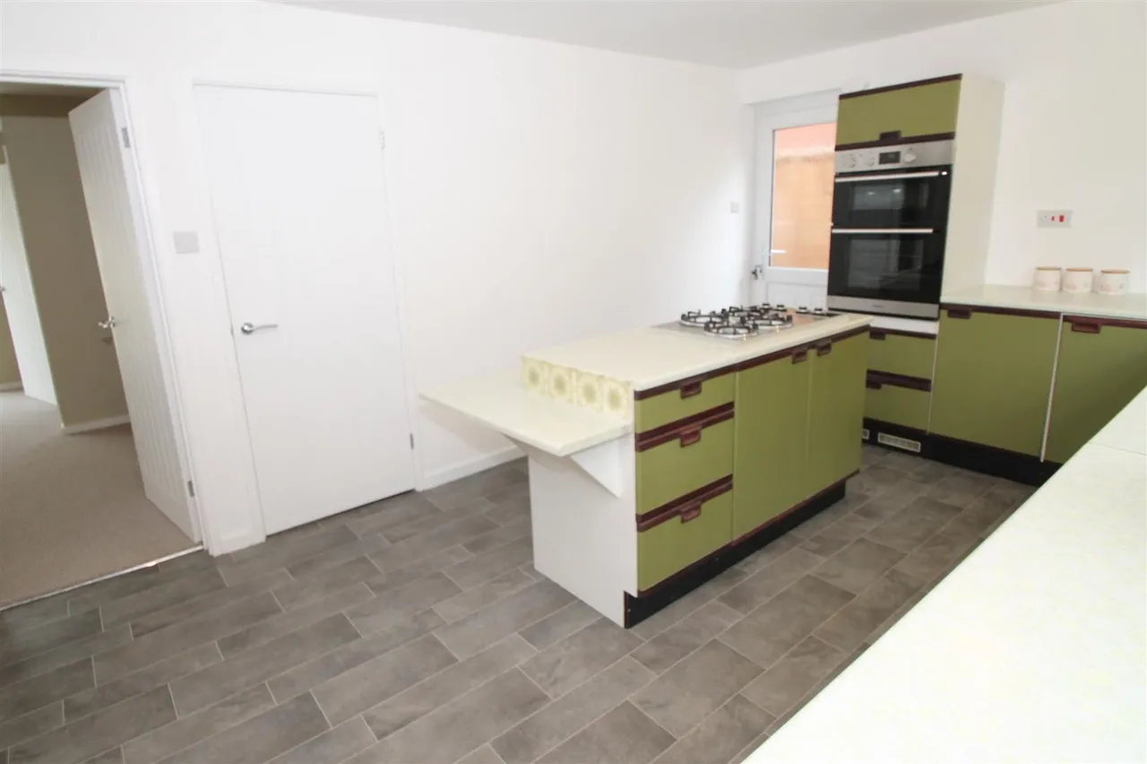 Quantock Close, Halesowen, photo 14