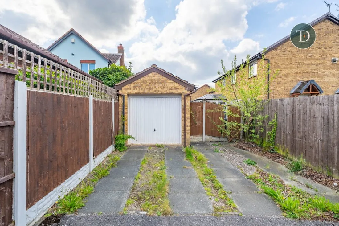 Bramley Close, Great Sutton, CH66 2XG, photo 21