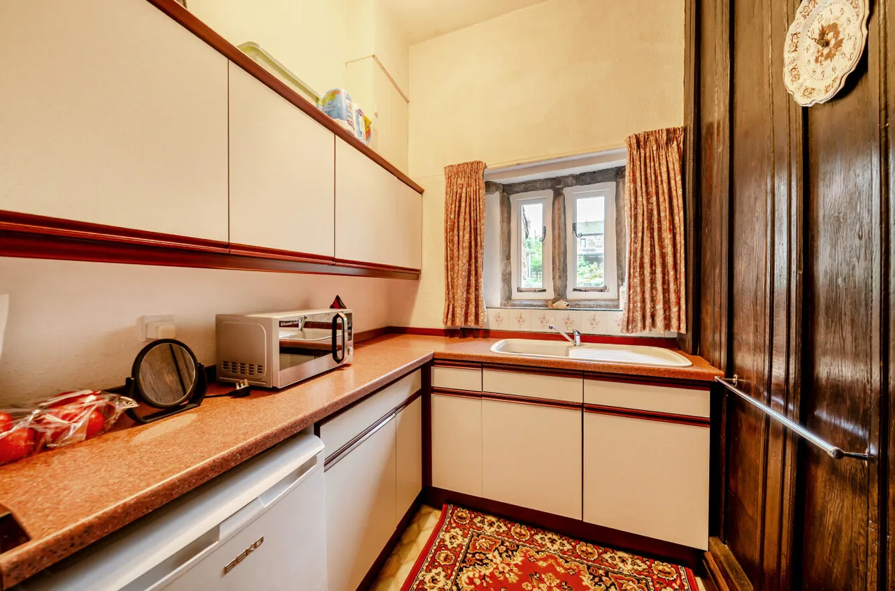 Brook View, Carleton, BD23, photo 6
