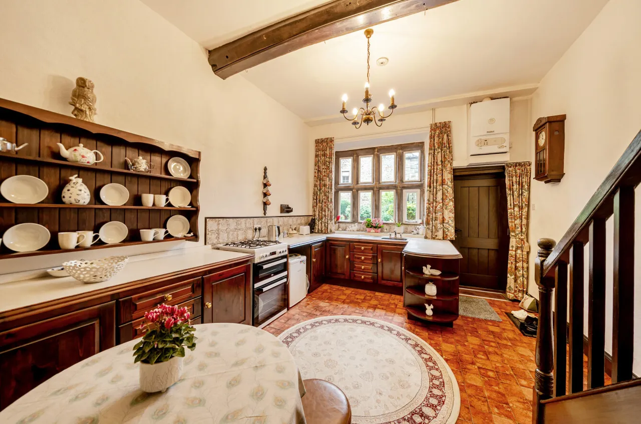 Brook View, Carleton, BD23, photo 4