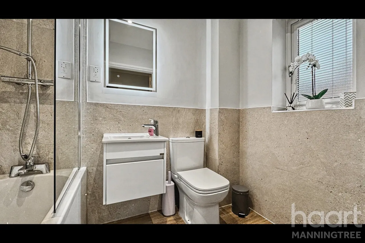 Bailey Gardens, Brantham, CO11, photo 15