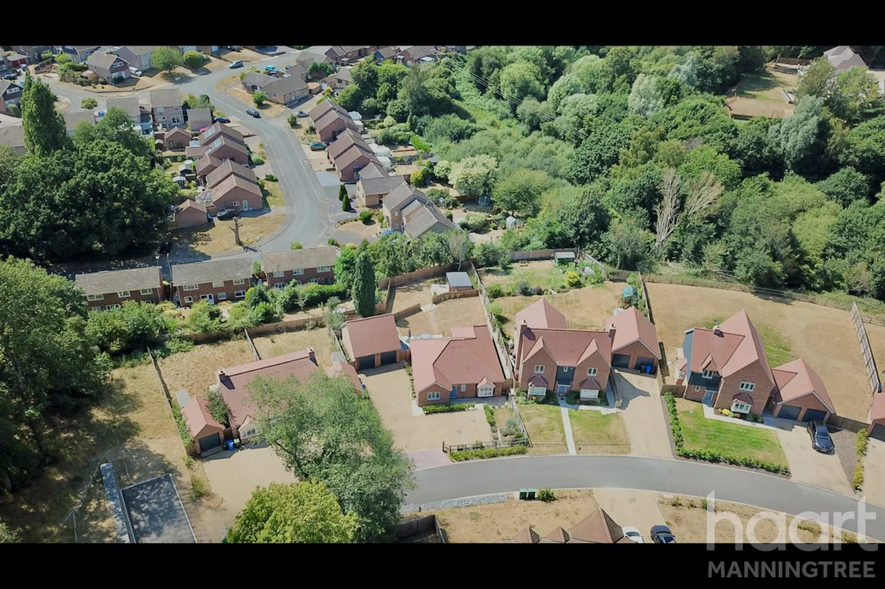 Bailey Gardens, Brantham, CO11, photo 16