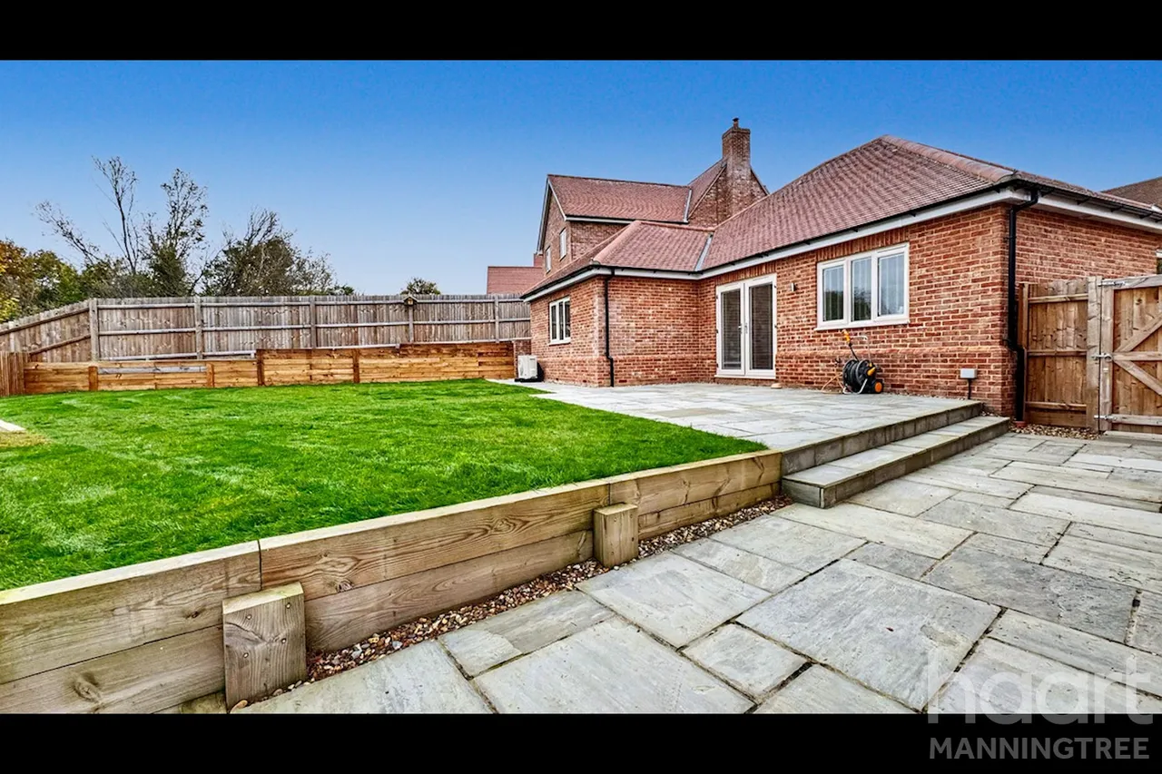Bailey Gardens, Brantham, CO11, photo 18