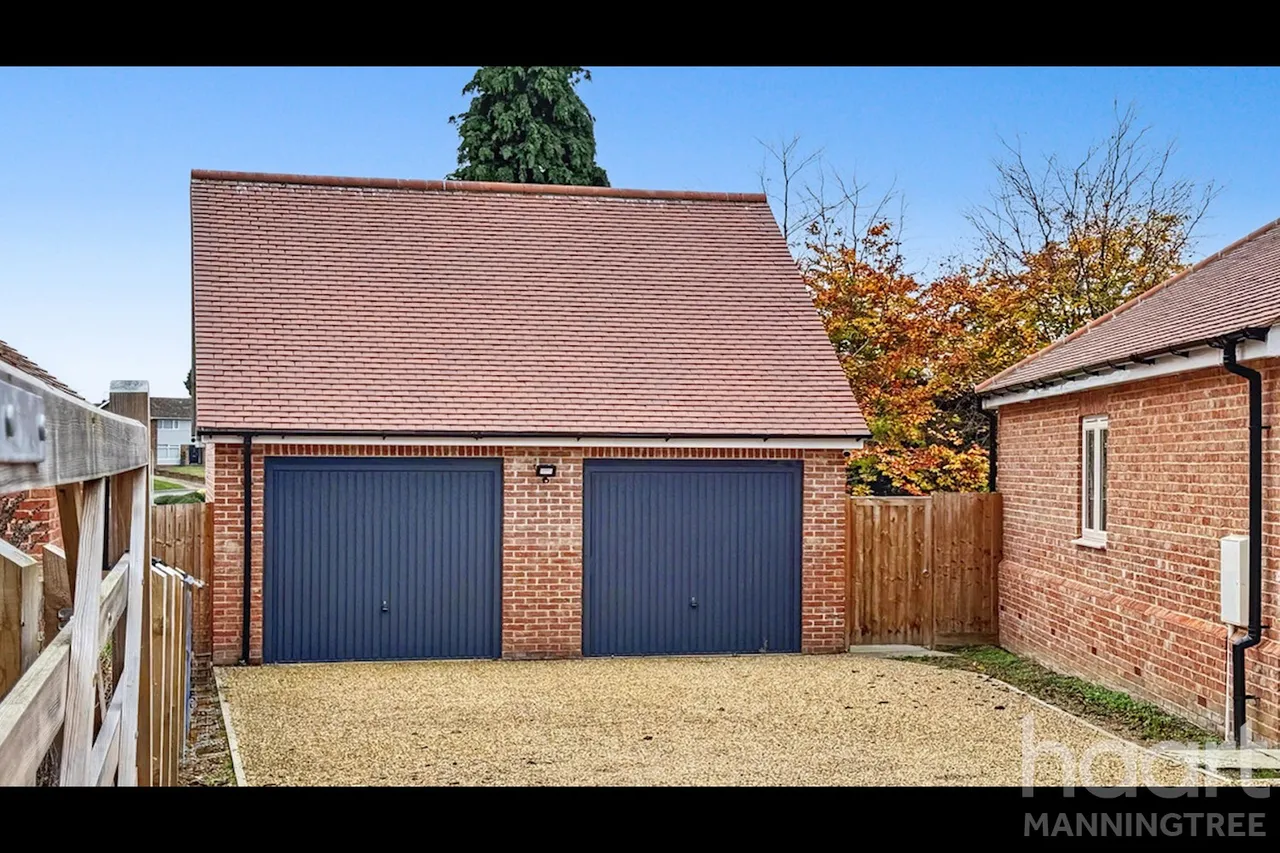 Bailey Gardens, Brantham, CO11, photo 17
