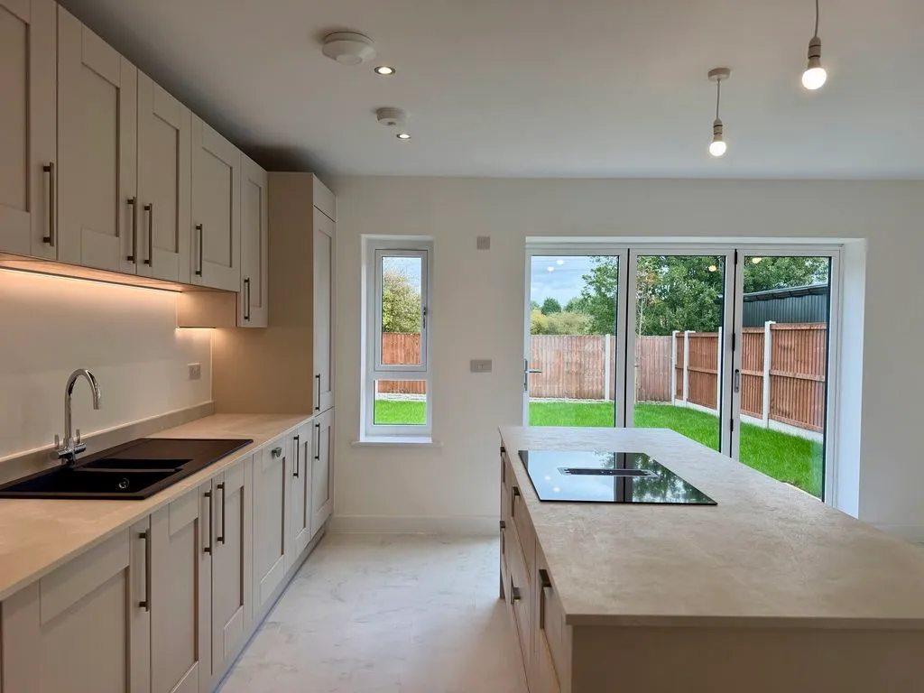 For SaleAdlington Place, Adlington, photo 2