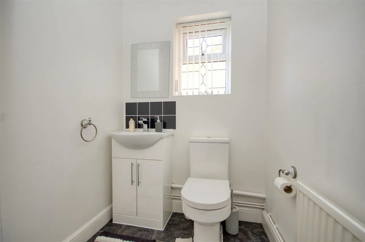 Holly Gardens, West End, Southampton, SO30 3RW, photo 6