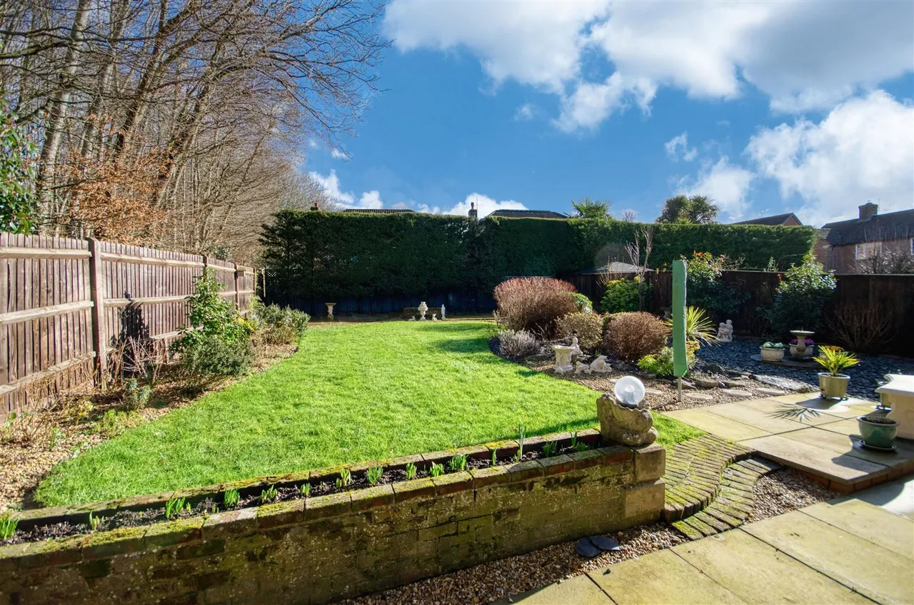Holly Gardens, West End, Southampton, SO30 3RW, photo 15