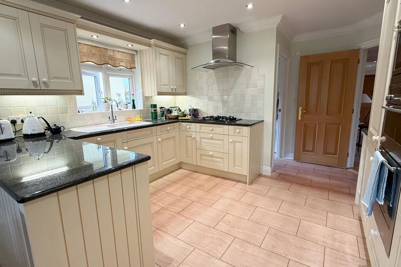 St. Ives Park, Ashley Heath, BH24, photo 9