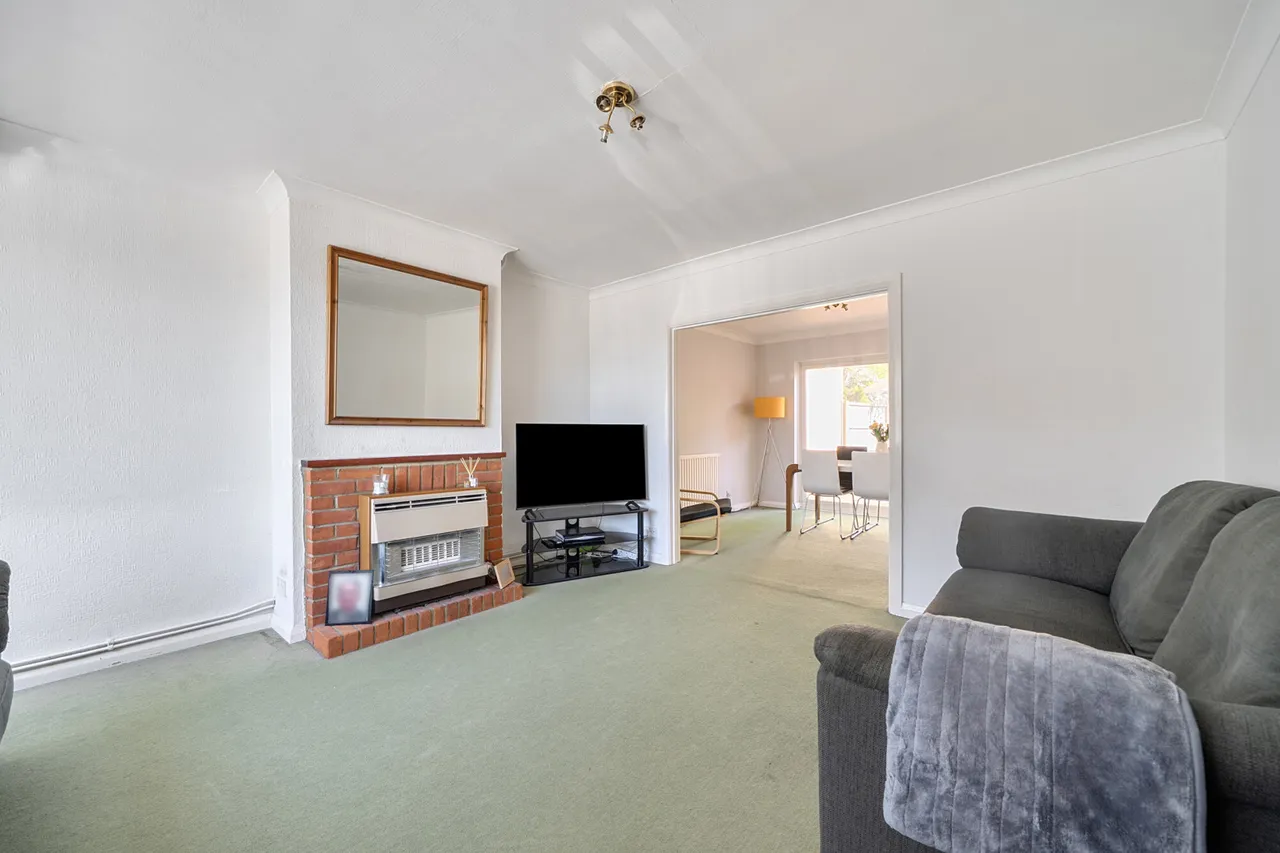 Edinburgh Drive, Ickenham, UB10, photo 22
