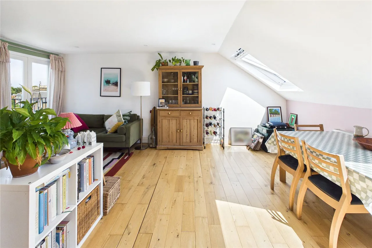Arodene Road, London, SW2, photo 4