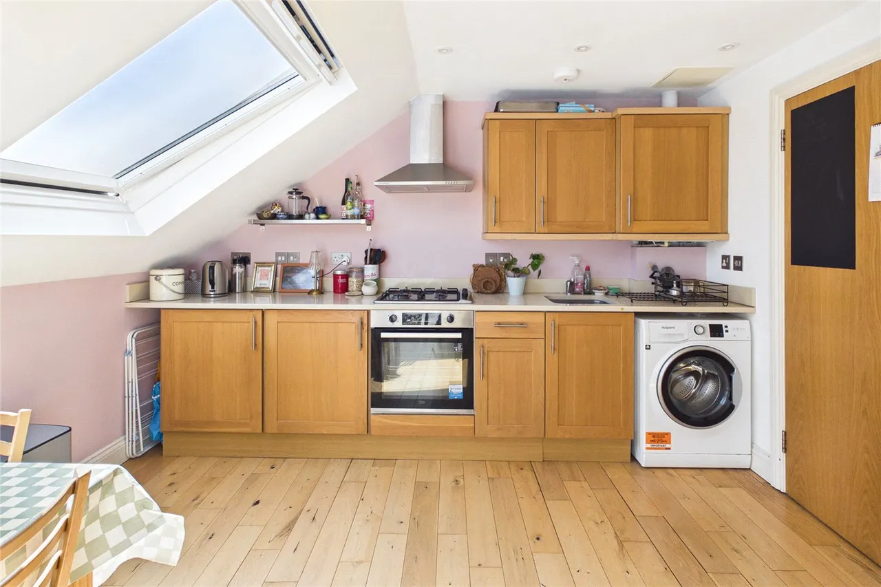 Arodene Road, London, SW2, photo 5