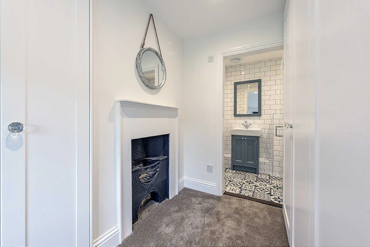 Clamp Hill, Stanmore, Middlesex, HA7 3JQ, photo 18