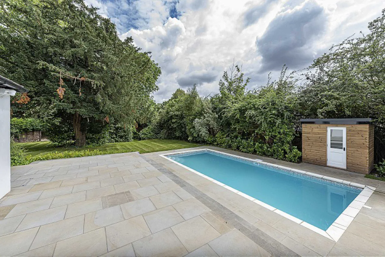 Clamp Hill, Stanmore, Middlesex, HA7 3JQ, photo 24