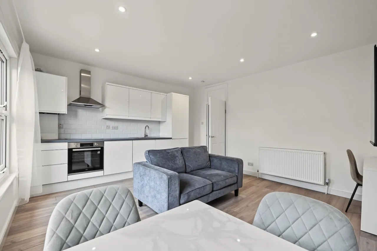 Loveridge Road, London, NW6, photo 2