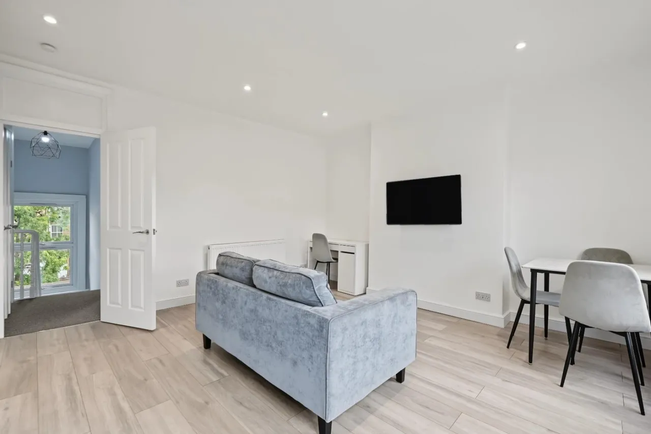 Loveridge Road, London, NW6, photo 5