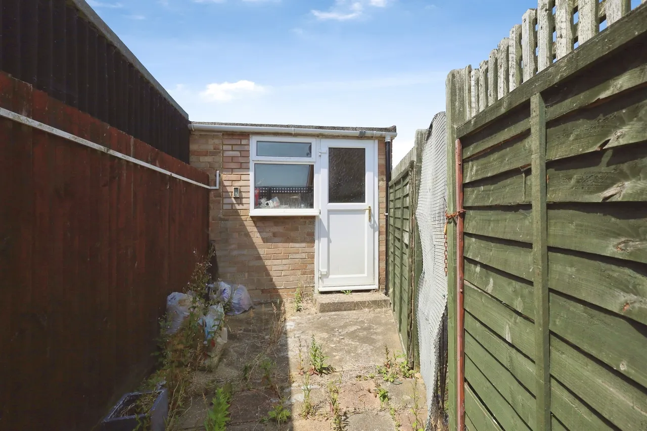 Hawksbridge Close, Eastbourne, BN22, photo 13