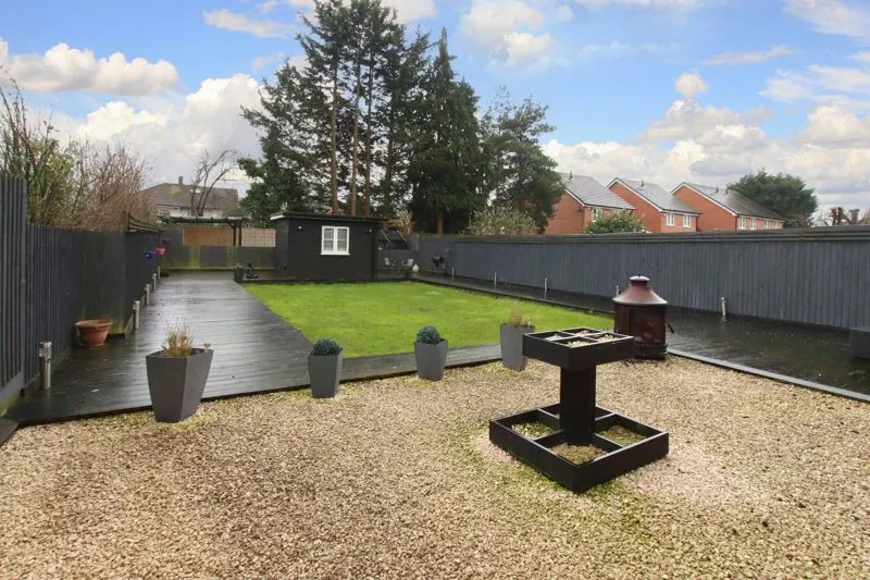 Adeyfield Gardens, Hemel Hempstead, Hertfordshire, HP2 5JY, photo 3