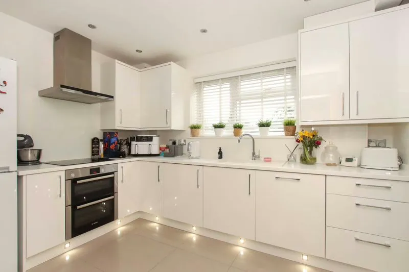 Adeyfield Gardens, Hemel Hempstead, Hertfordshire, HP2 5JY, photo 2