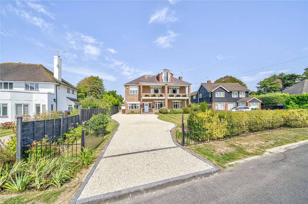 Completely Reimagined Coastal Home, Six Bedrooms, photo 8