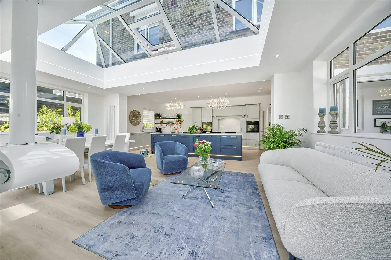 Completely Reimagined Coastal Home, Six Bedrooms, photo 13