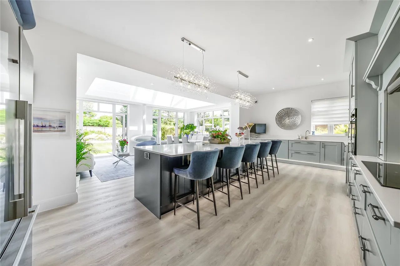 Completely Reimagined Coastal Home, Six Bedrooms, photo 6