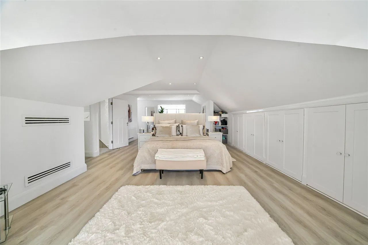 Completely Reimagined Coastal Home, Six Bedrooms, photo 20
