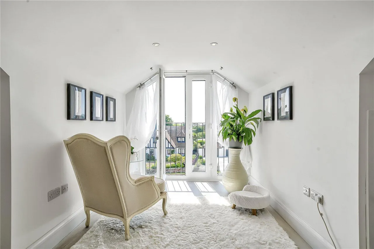 Completely Reimagined Coastal Home, Six Bedrooms, photo 19