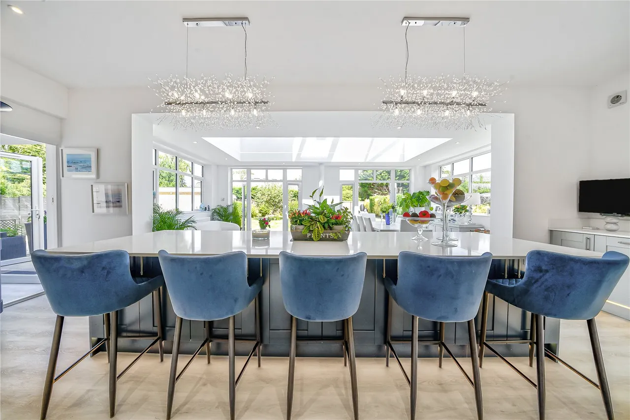 Completely Reimagined Coastal Home, Six Bedrooms, photo 7