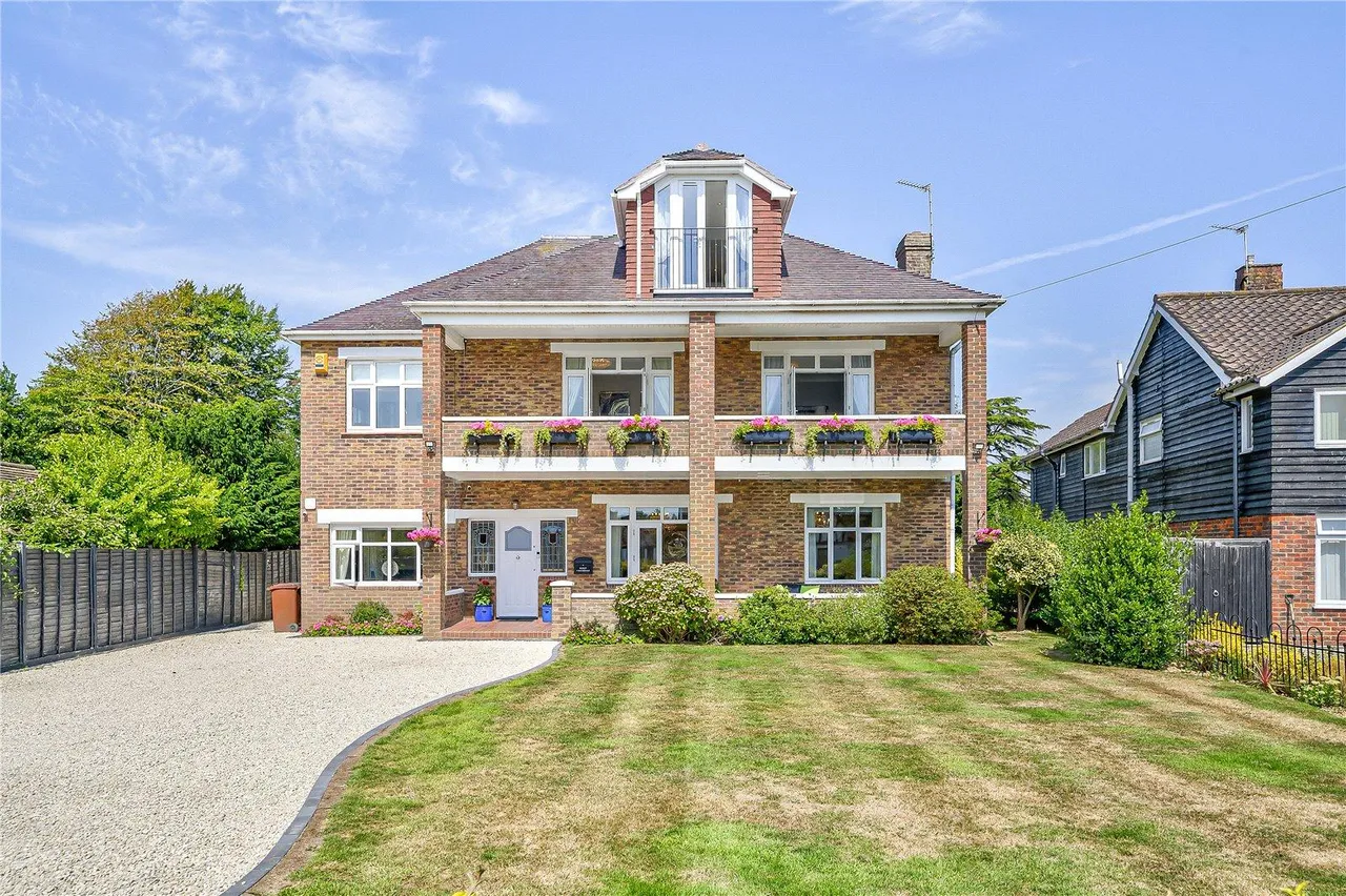 Completely Reimagined Coastal Home, Six Bedrooms, photo 42