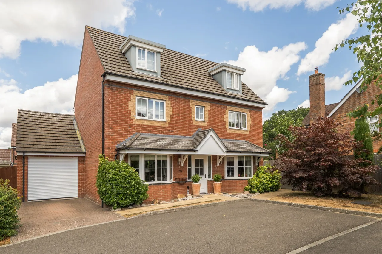 5 bed house for sale — Martindales, Southwater, RH13