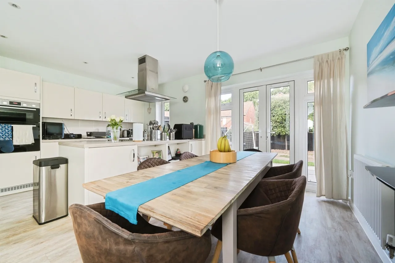 Chiltern Crescent, Fair Oak, SO50, photo 4