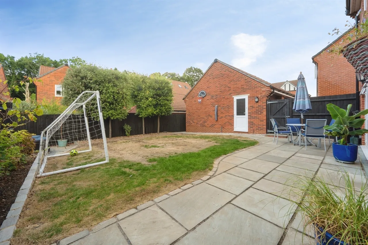 Chiltern Crescent, Fair Oak, SO50, photo 22