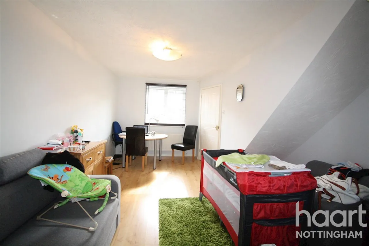 Firecrest Way, NG6, photo 2