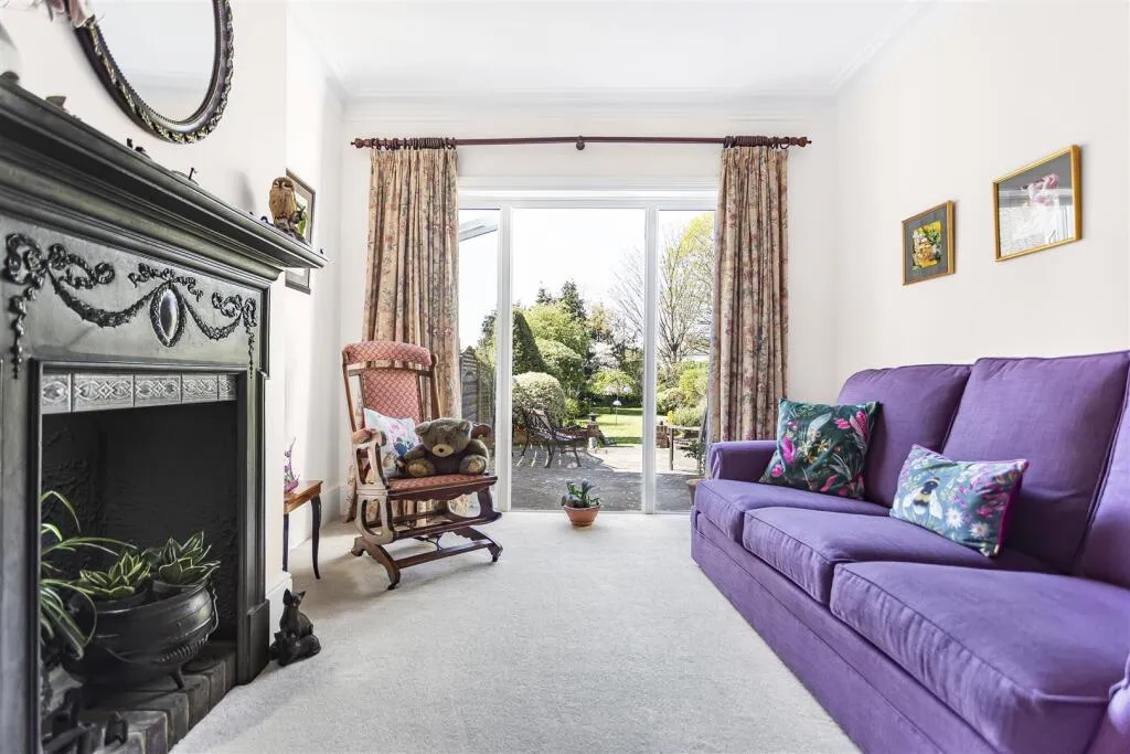 Stanwell Road, Ashford, TW15, photo 5