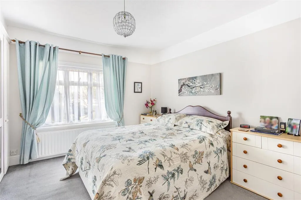 Stanwell Road, Ashford, TW15, photo 8