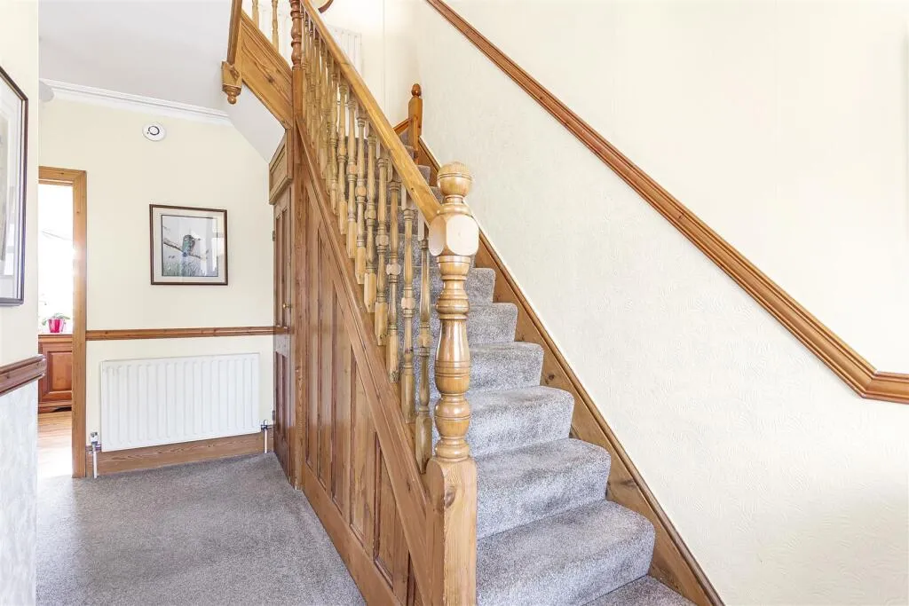 Stanwell Road, Ashford, TW15, photo 18