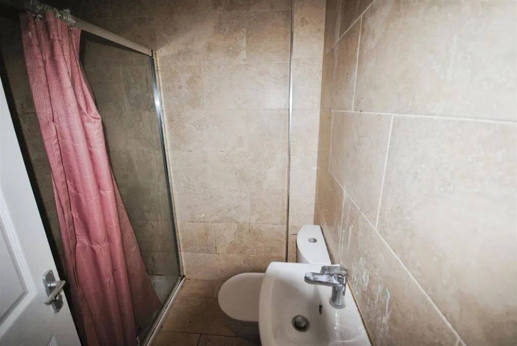 Whippendell Road, Watford, photo 5