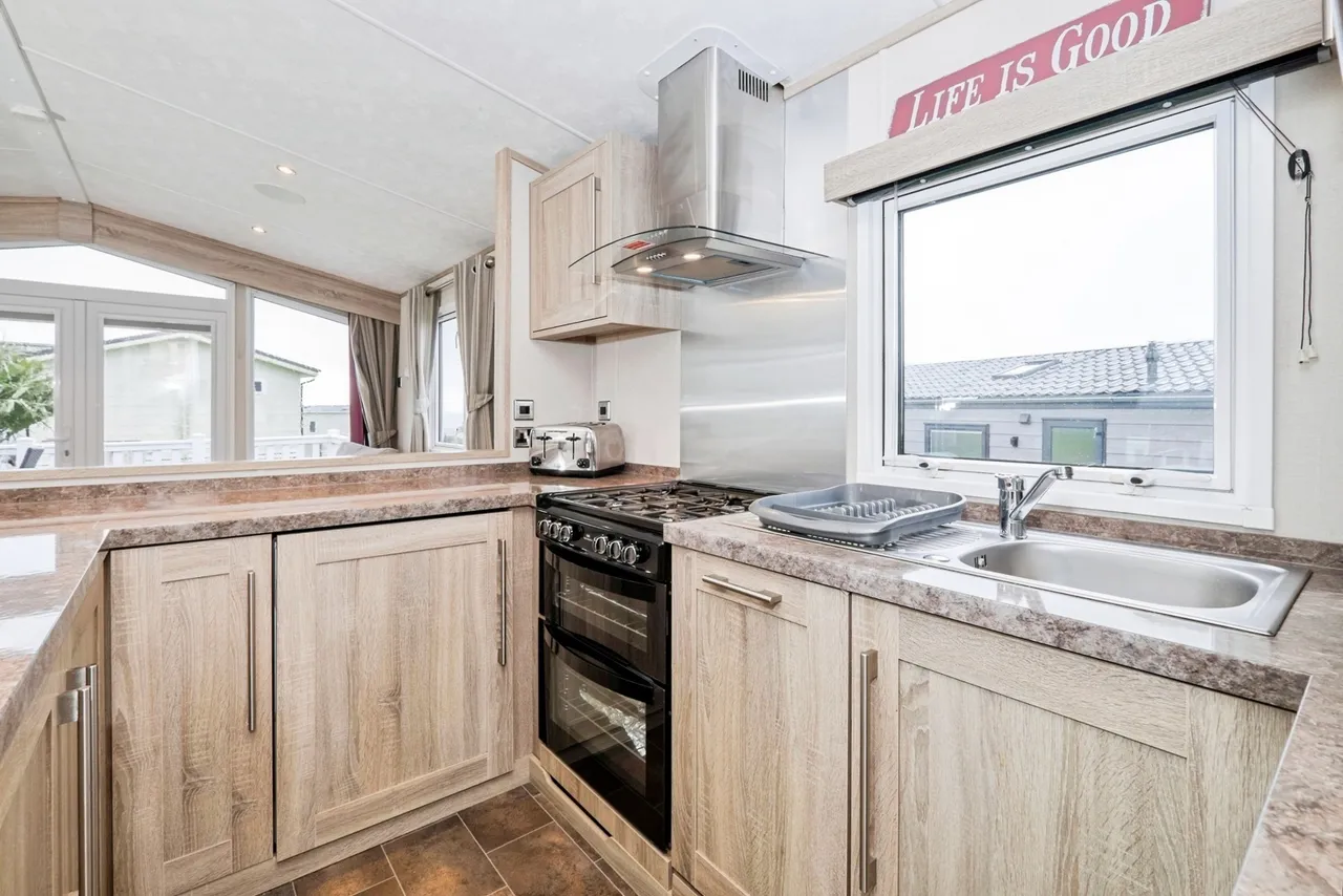 Wheal End, Praa Sands Holiday Village, TR20, photo 3