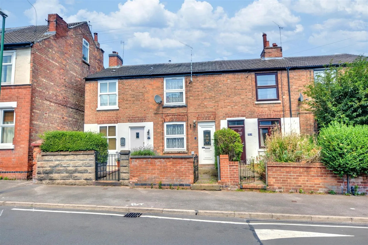 2 bed house for sale, Hall Street, Nottingham, NG5