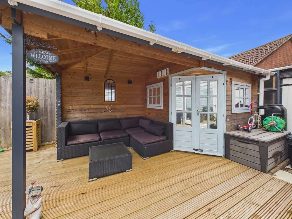 Chatsworth Road, West Mersea, CO5, photo 17